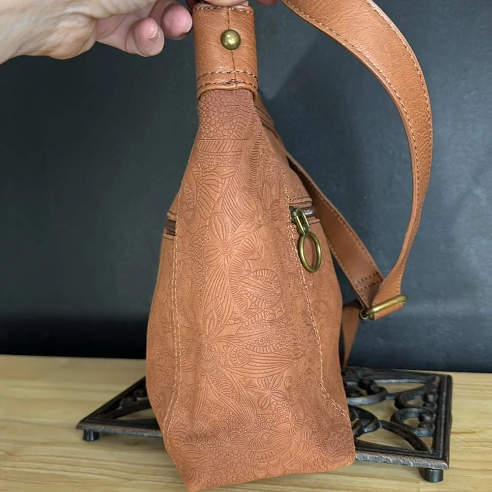 Brown‎ Sakroots Shoulder Bag